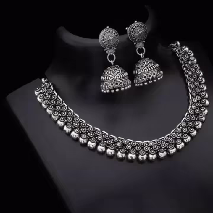 Silver Necklace Set